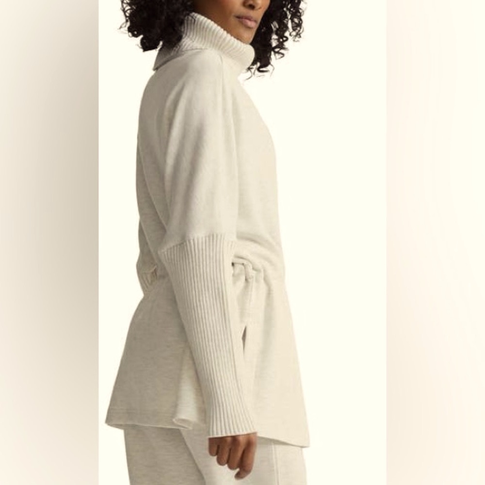 Varley Suffolk Longline Turtleneck Sweatshirt - Picture 3 of 8